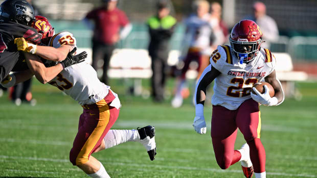 a Central Catholic Tualatin 6A Oregon football final November 22 2023 Leon Neuschwander 38